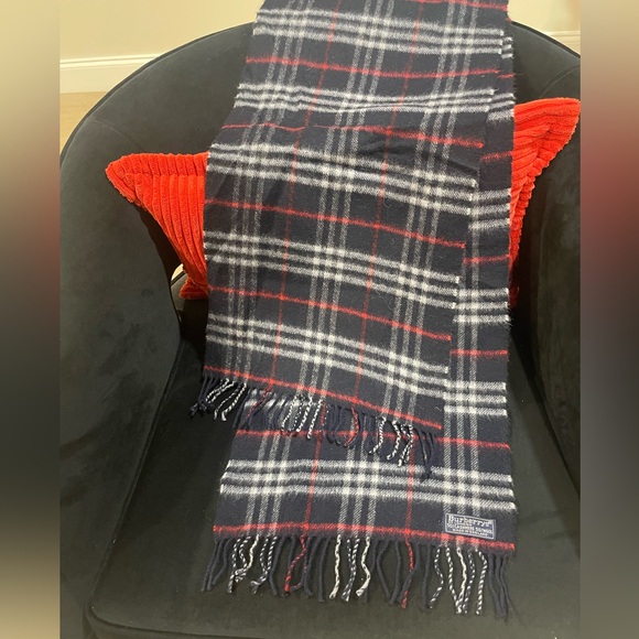 Vintage Burberry Black and Red Nova Check Scarf